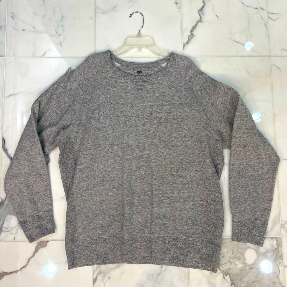 UNIQLO Gray HeatherGray Pullover Sweatshirt
